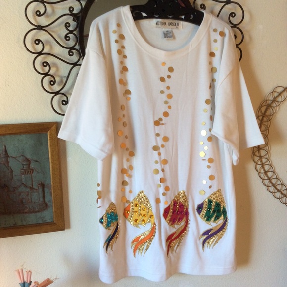 SOLD Vintage Victoria Harbour Rainbow Fishy Blouse - Picture 12 of 15